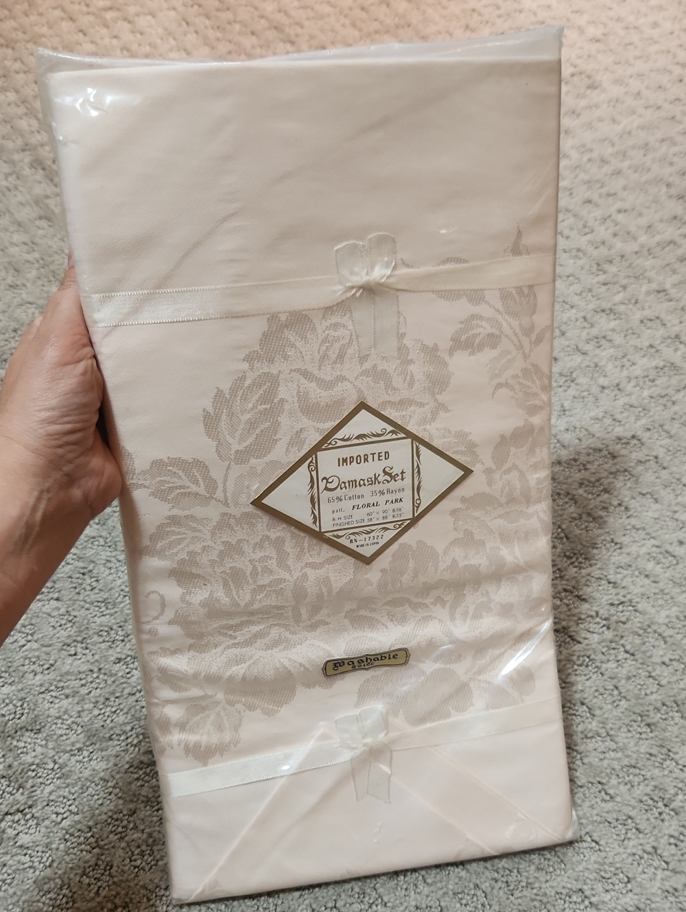 Vintage Floral Park Damask Tablecloth - Blush Pink Rose Floral Jacquard
